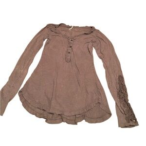 Free People Back StoryLong Sleeve partial zip Henley Top, size Small